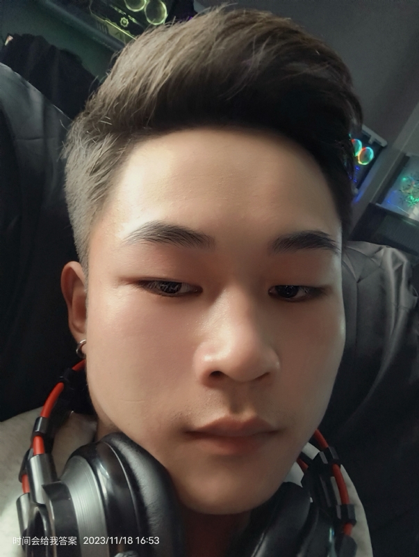 烦烦的小林的第一张照片--喀什残疾人相亲网